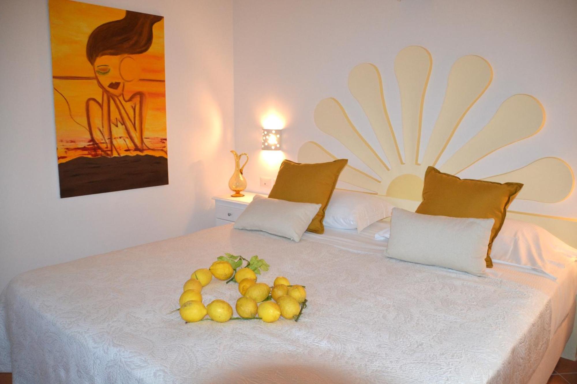 Villa Santa Chiara Positano Suites Kültér fotó
